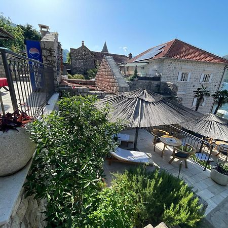 Vila Djuro Mikijelj Donji Stoliv Bagian luar foto