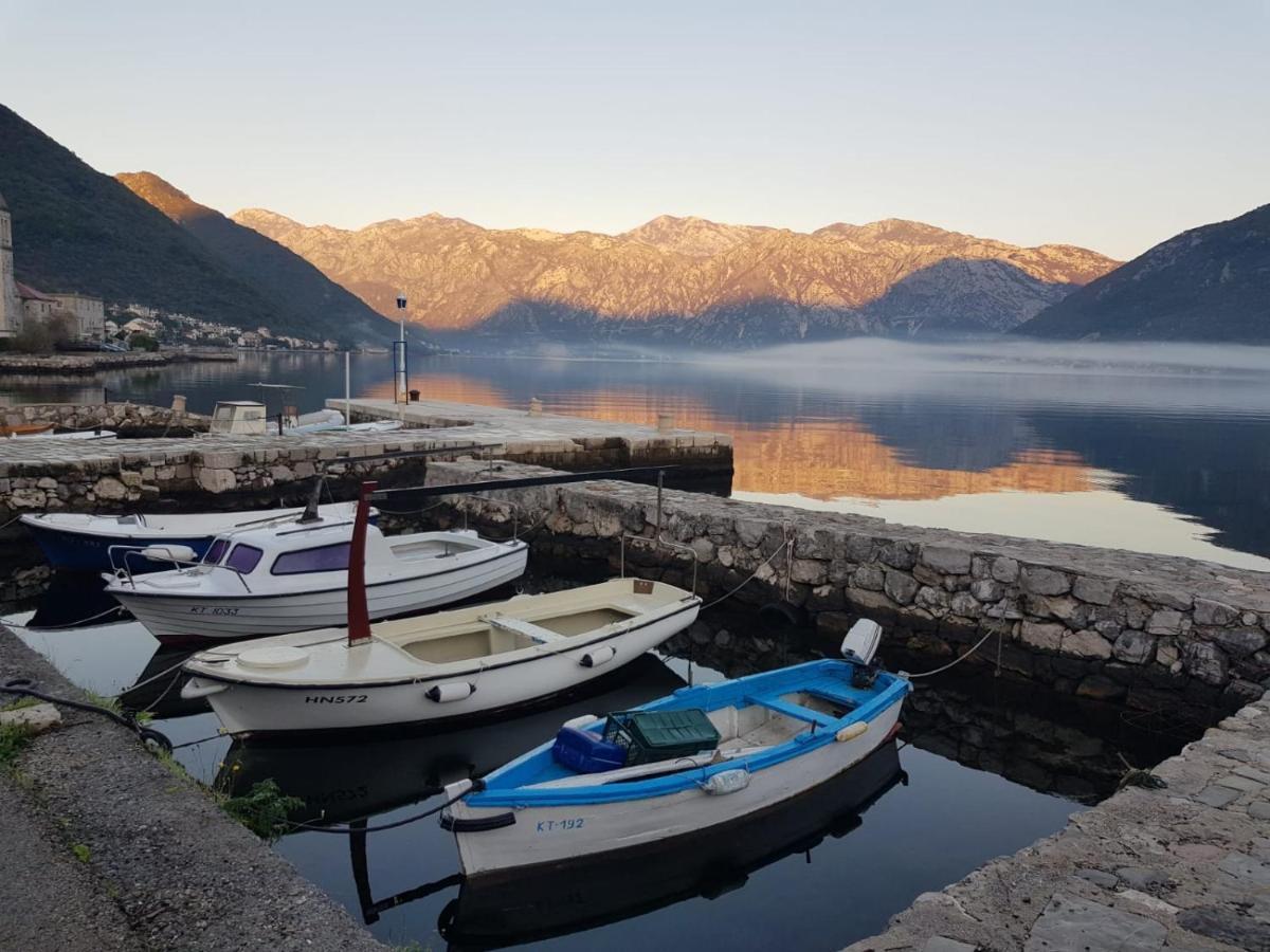 Vila Djuro Mikijelj Donji Stoliv Bagian luar foto