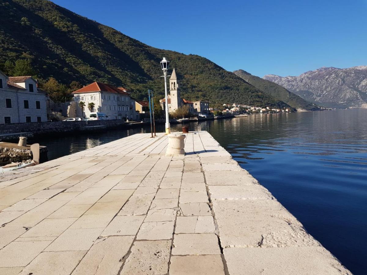 Vila Djuro Mikijelj Apartment Donji Stoliv Bagian luar foto