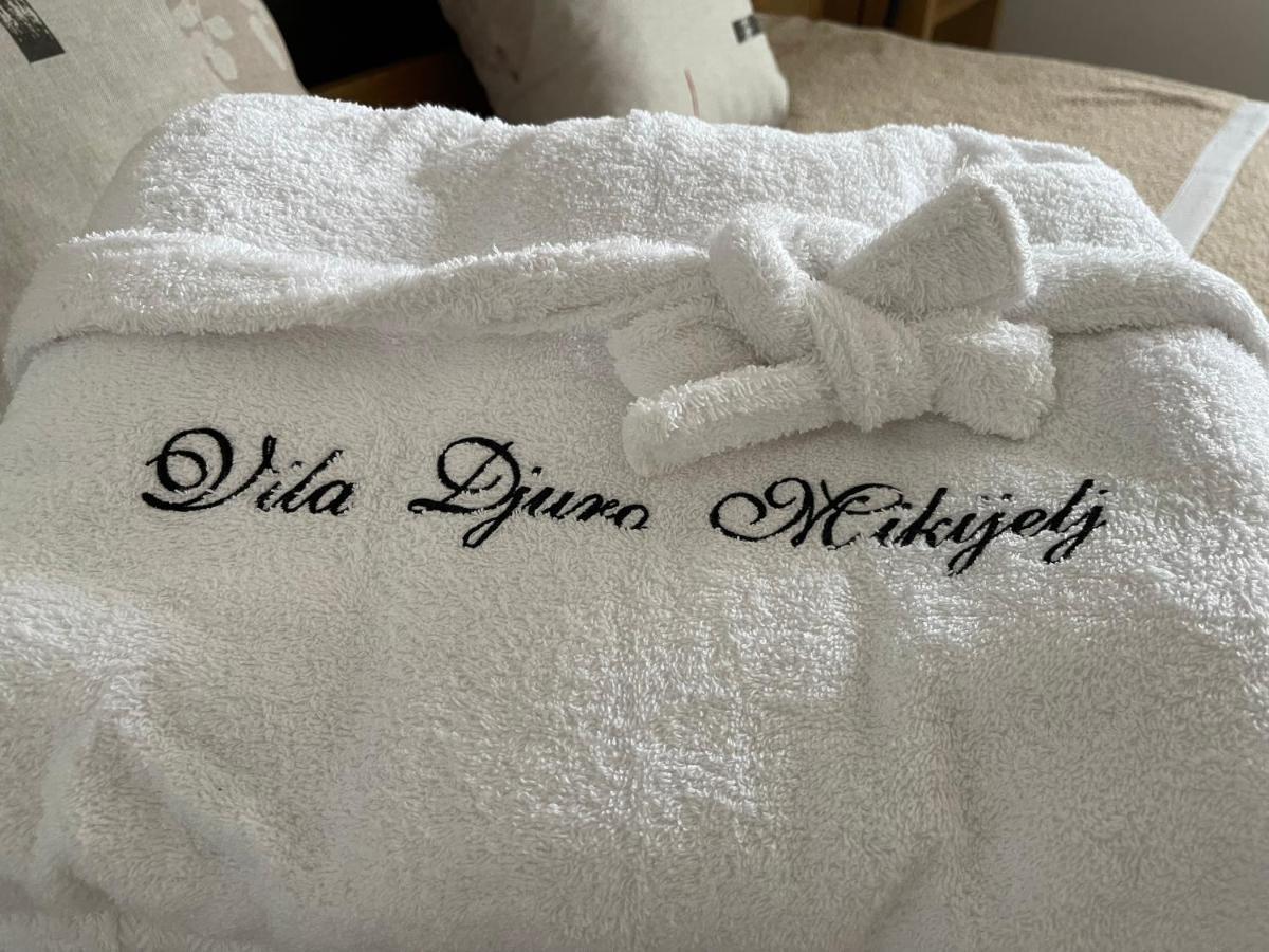Vila Djuro Mikijelj Donji Stoliv Bagian luar foto