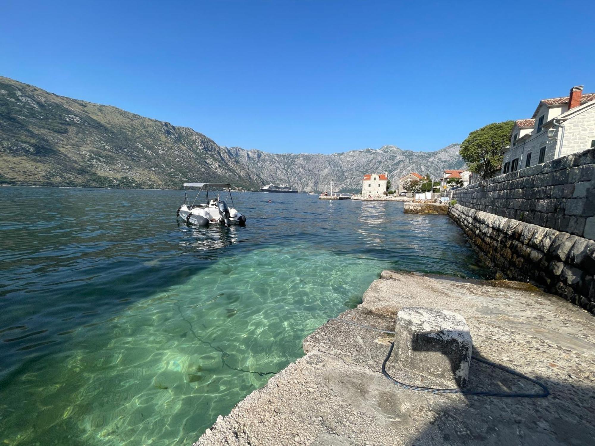 Vila Djuro Mikijelj Donji Stoliv Bagian luar foto